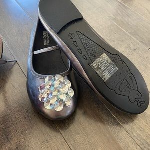 Kenneth Cole reaction girls dress shoes